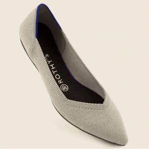 Rothy’s the point washable flats size 7 EUC light gray grey